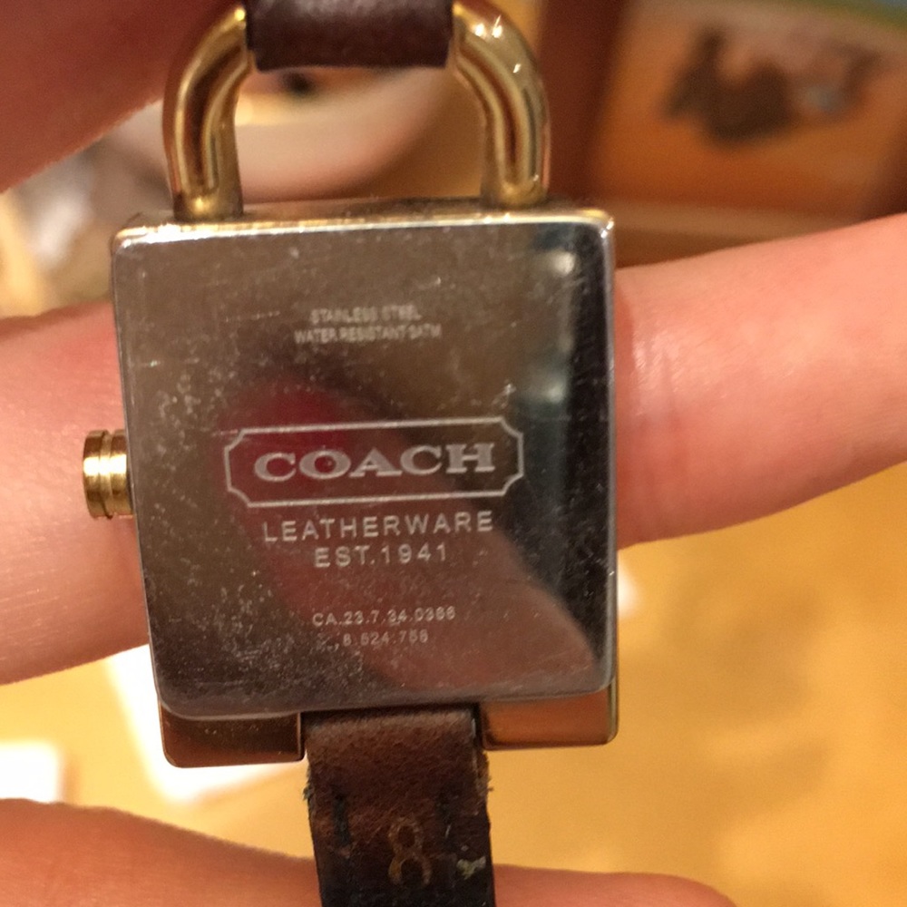 Coach watch - Picture 4 of 4